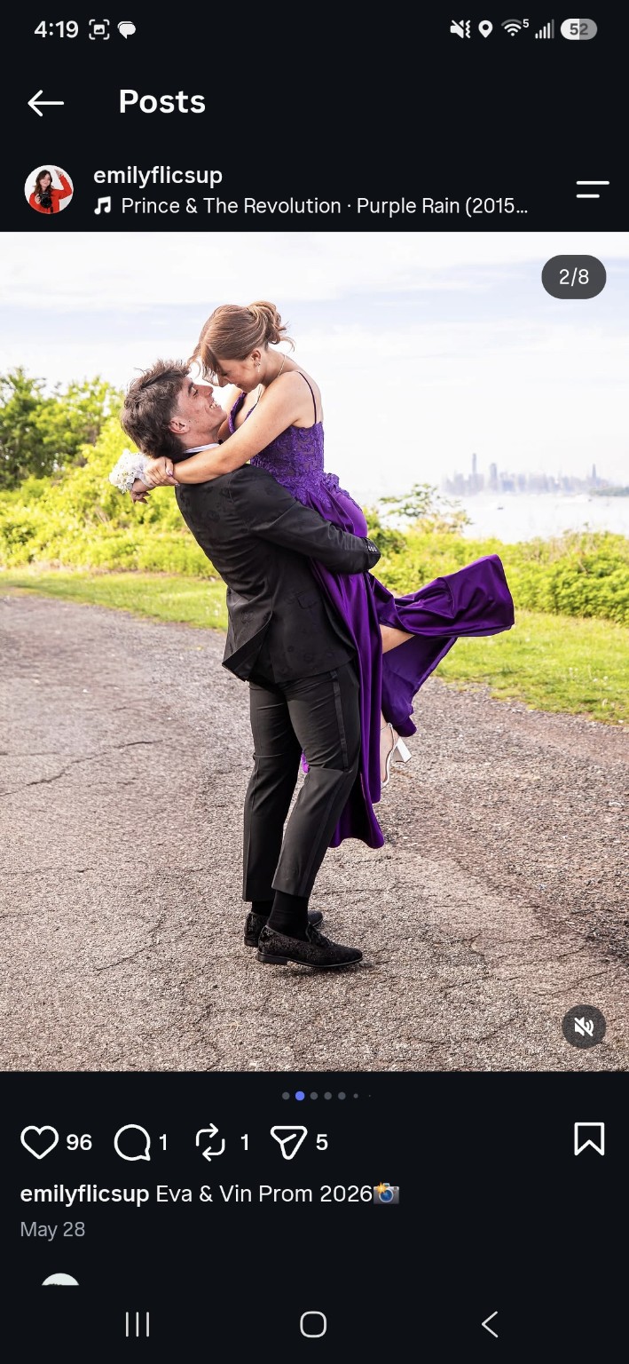 Prom: A moment together